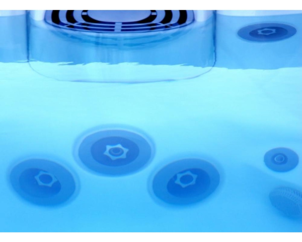 So entfernen Sie Biofilm in Ihrem Spa - Zum Vergr&ouml;&szlig;ern klicken